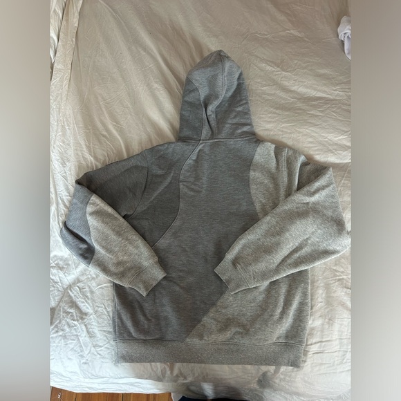 Alo Makes Waves Hoodie - Picture 3 of 4